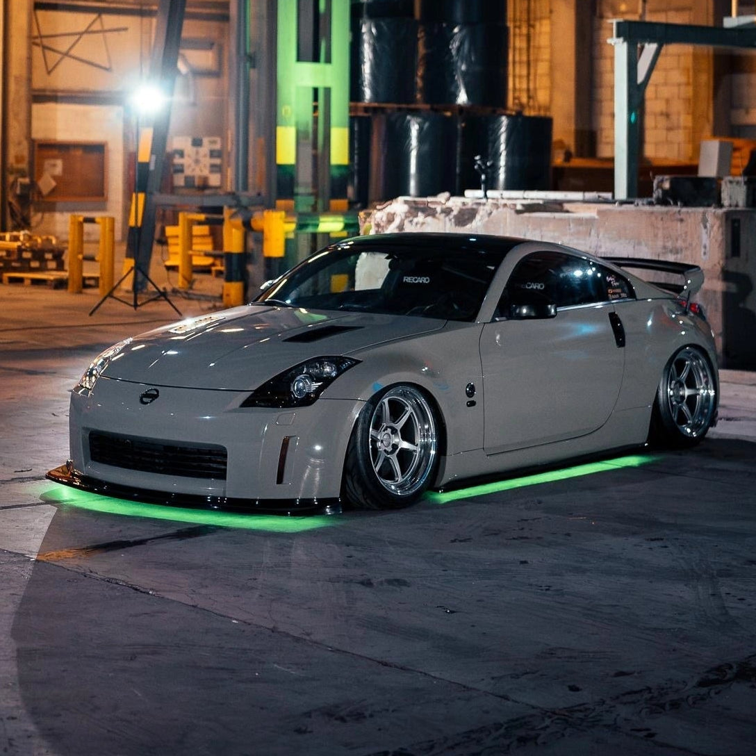 Underglow under a green 350z