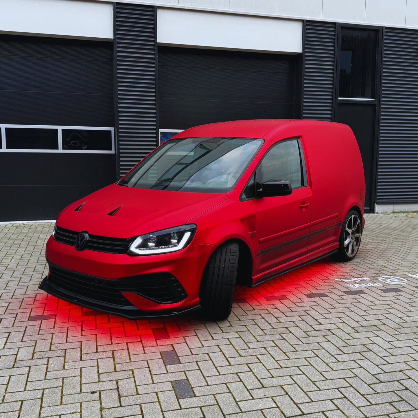 Caddy with red underglow