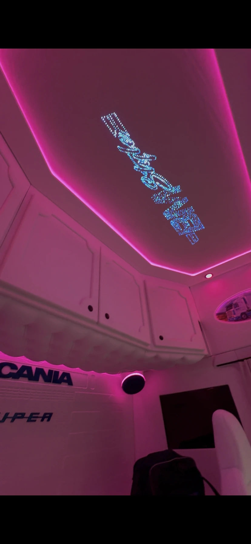 BMstyle star roof pink blue